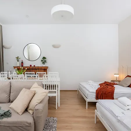 Modern Centrally Located - By Upstairs * Krakau