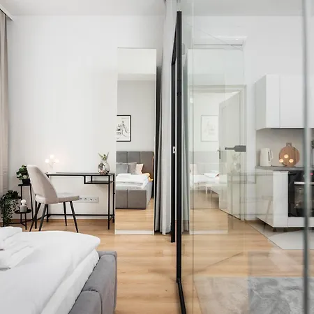 Modern Centrally Located - By Upstairs Lejlighed Kraków