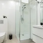 Apartament Modern Centrally Located - By Upstairs