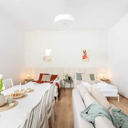 Apartmán Modern Centrally Located - By Upstairs